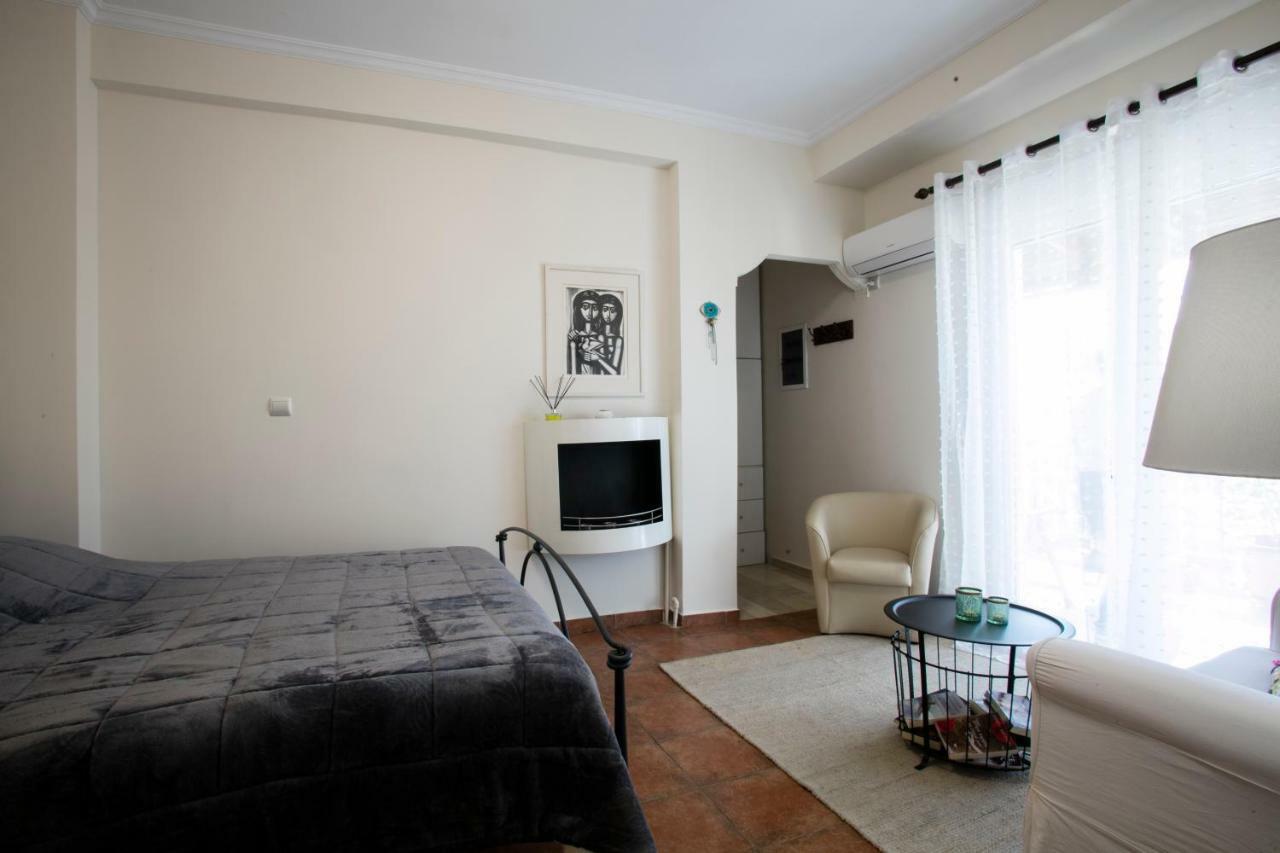 Romantic And Cosy Apartment アテネ エクステリア 写真